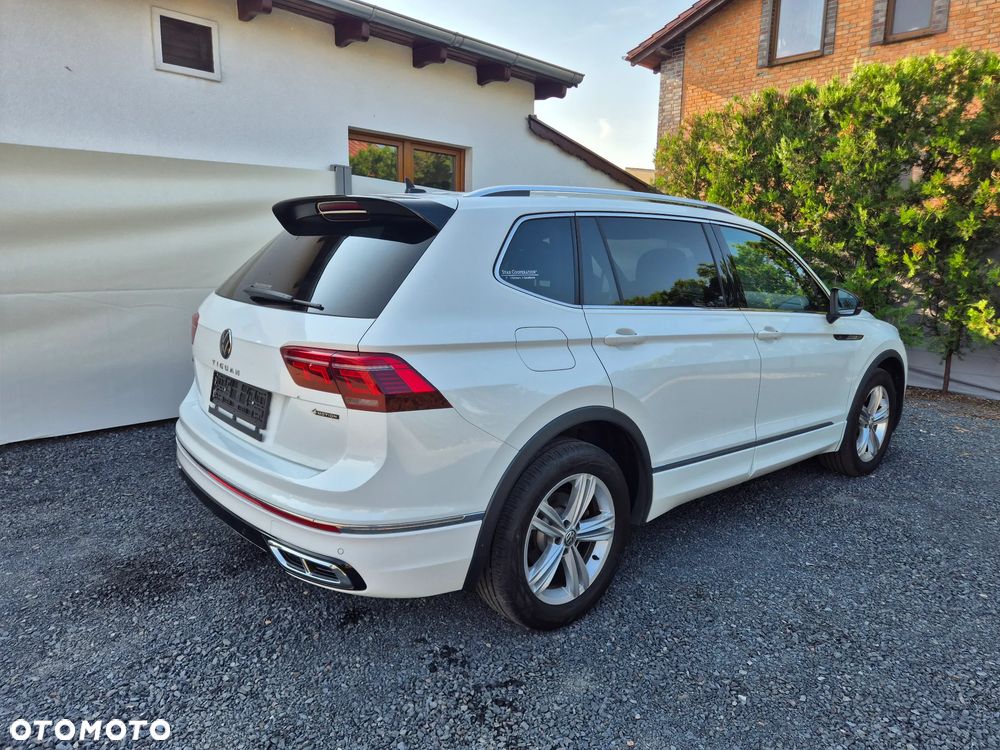 Volkswagen Tiguan 2.0 TDI SCR 4MotION DSG R-Line - 15