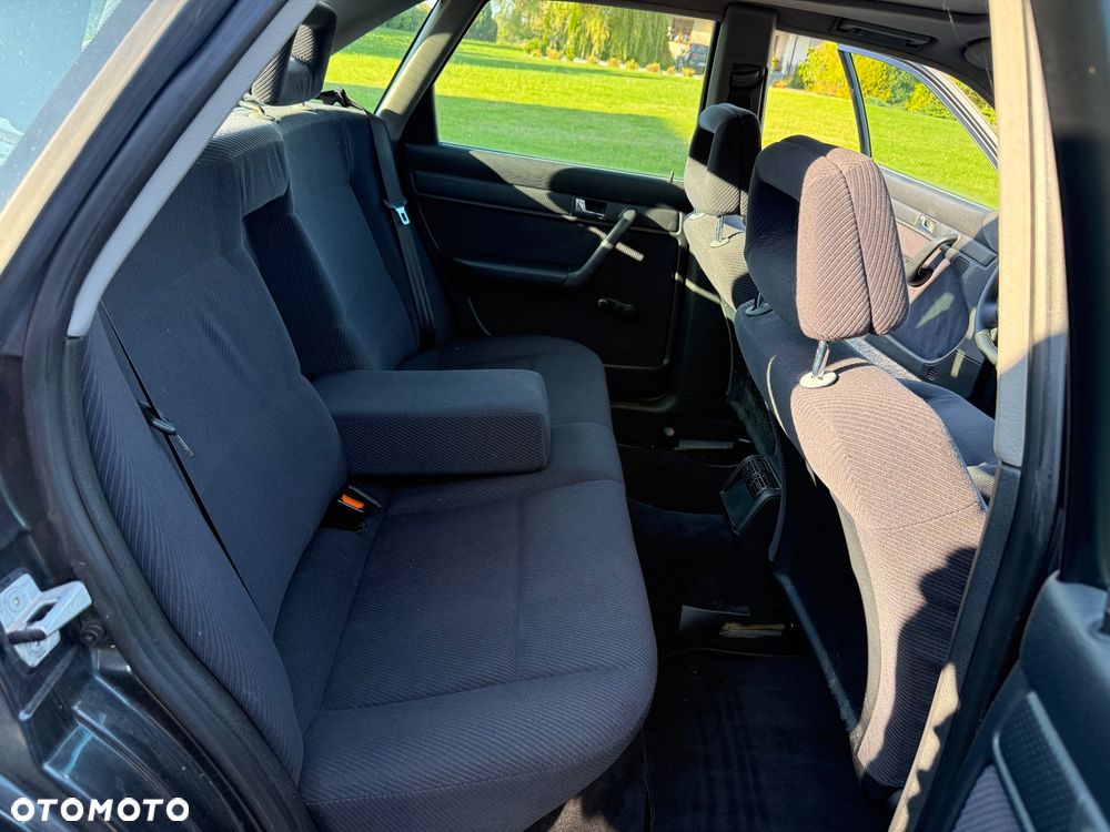 Audi 100 2.0 E - 16