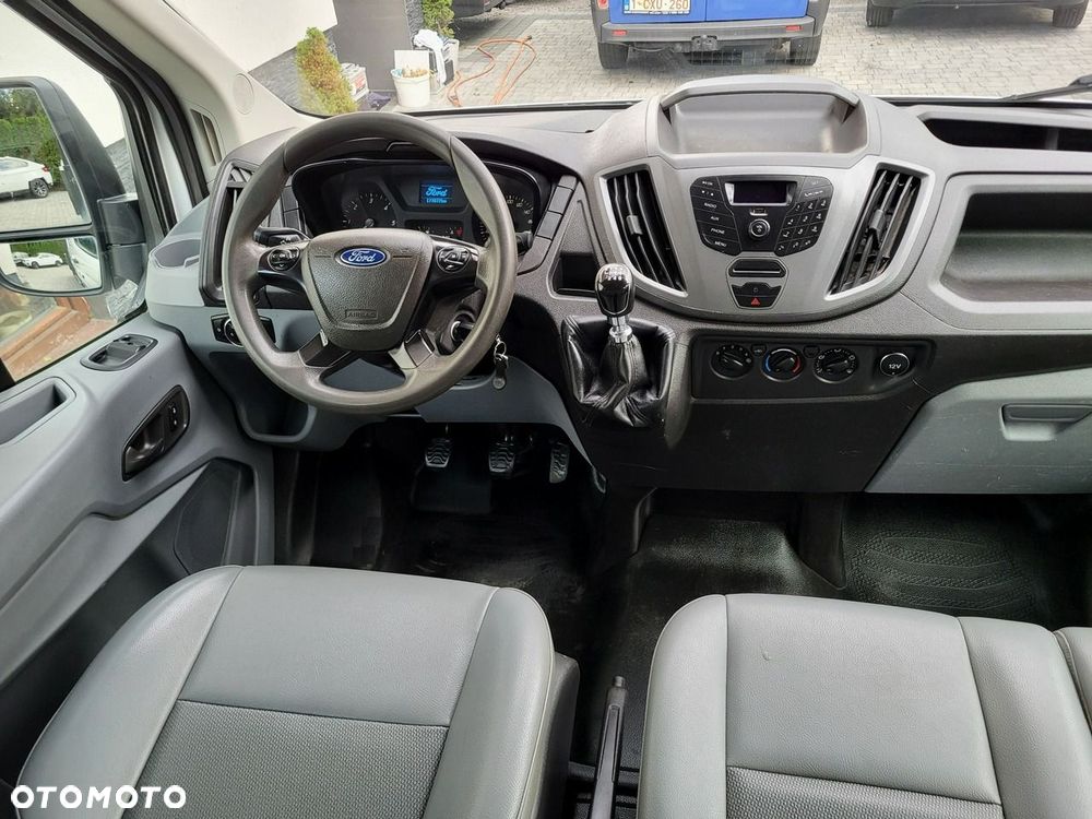 Ford Transit - 11