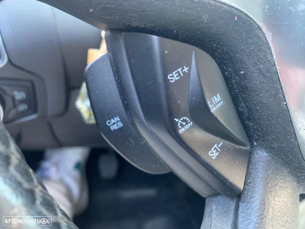 Ford Focus SW 1.6 TDCi Titanium - 11