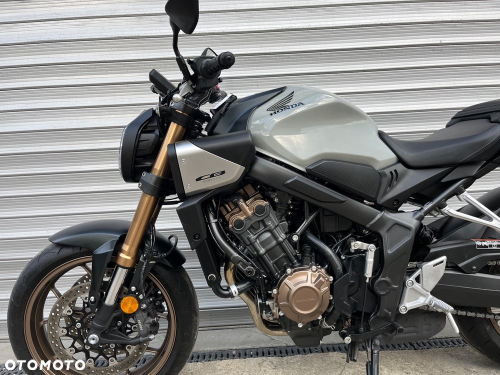 Honda CB - 33