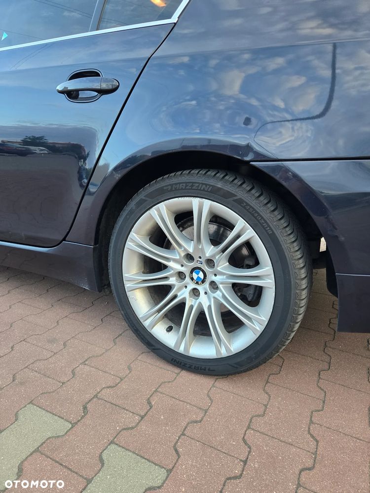 BMW Seria 5 525d - 20