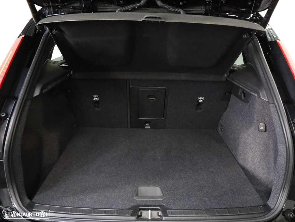 Volvo XC 40 1.5 T4 PHEV Core - 23