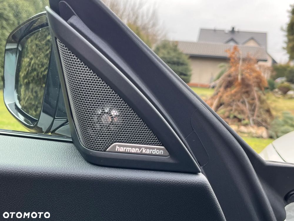 BMW Seria 2 220d M Sport - 25