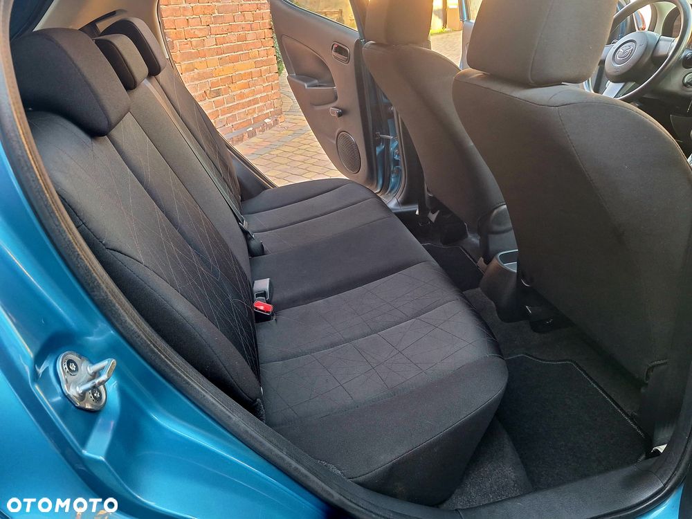 Mazda 2 - 12