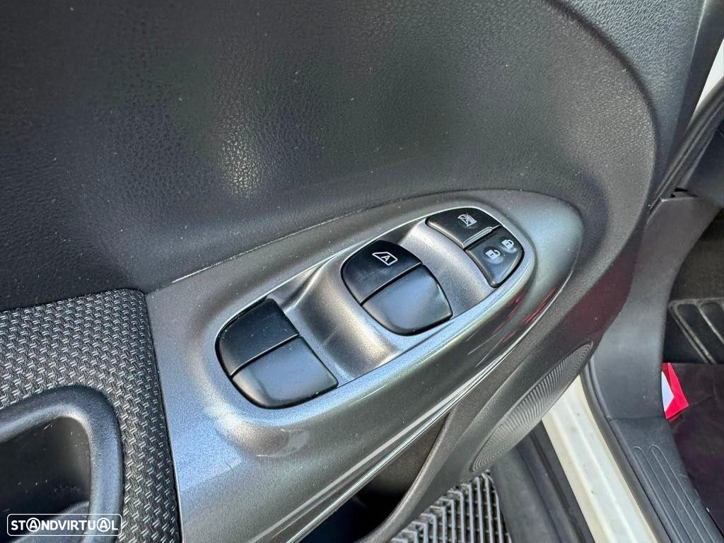 Nissan Juke 1.5 dCi Acenta Connect - 14