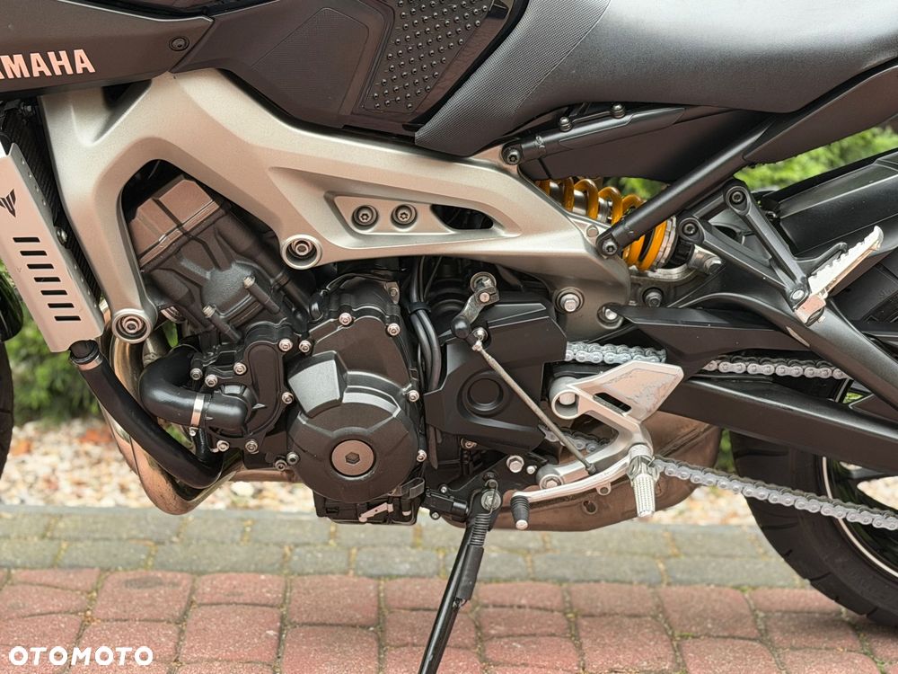Yamaha MT - 16