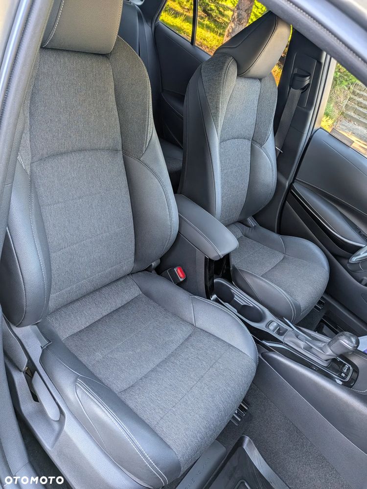 Toyota Corolla 1.8 Hybrid GPF Executive - 27