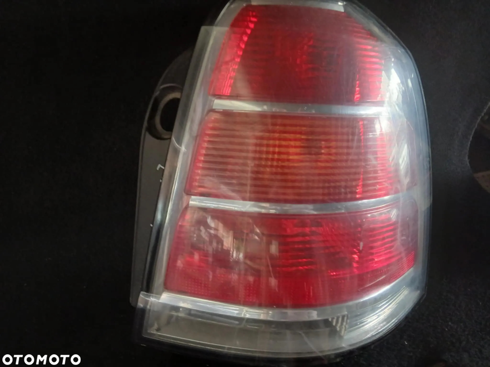Opel Zafira B Lampa tylna prawa - 2
