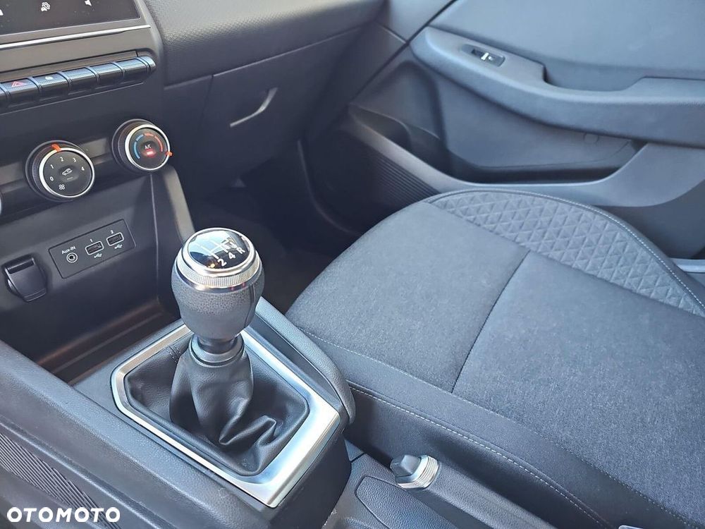 Renault Clio - 23