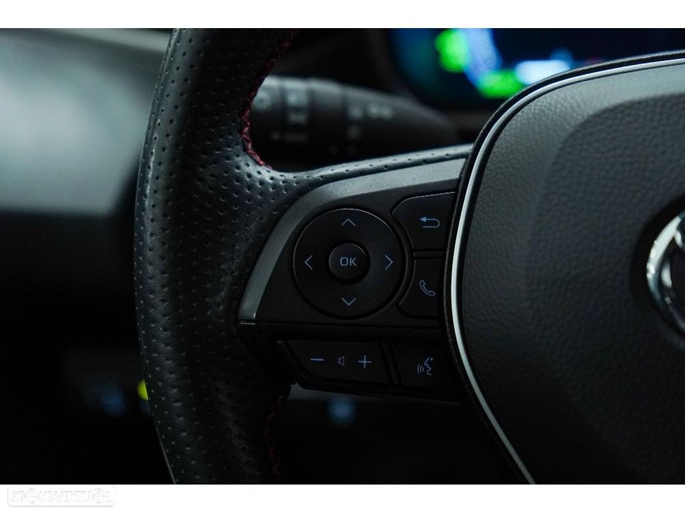 Toyota Corolla Touring Sports - 31