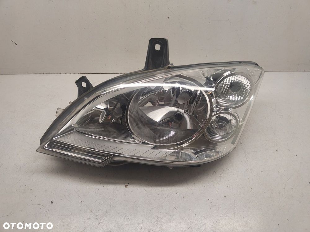 MERCEDES BENZ VITO/VIANO W639 H7 LAMPA LEWY PRZÓD A6398201861 - 1