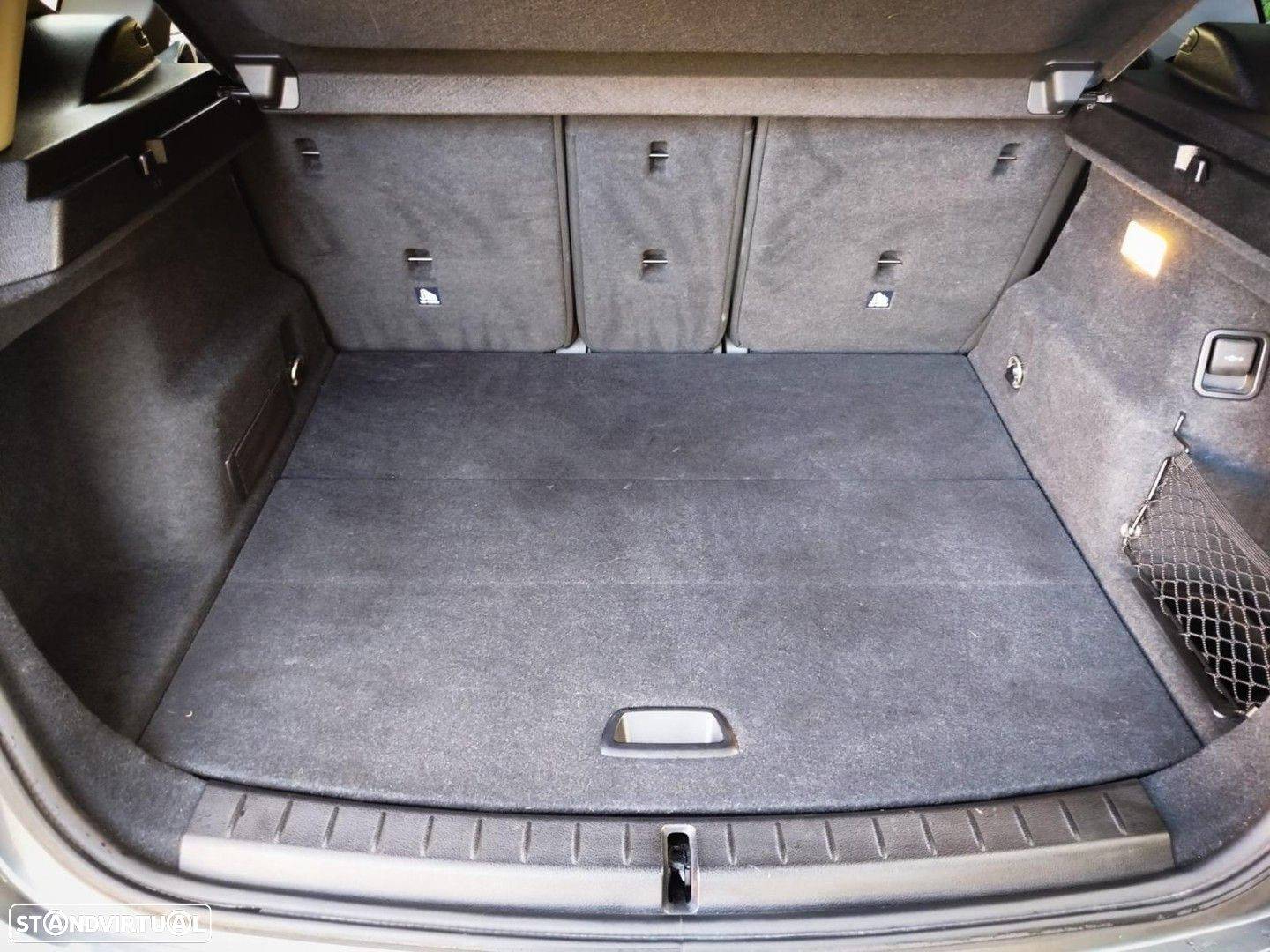 BMW 216 Active Tourer d Auto - 24