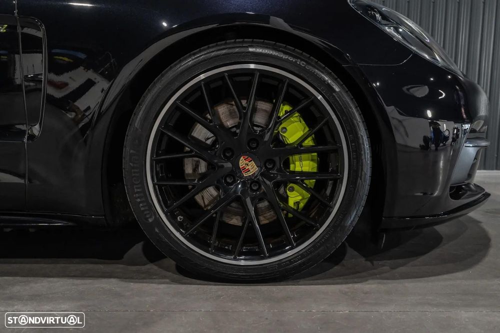 Porsche Panamera - 45