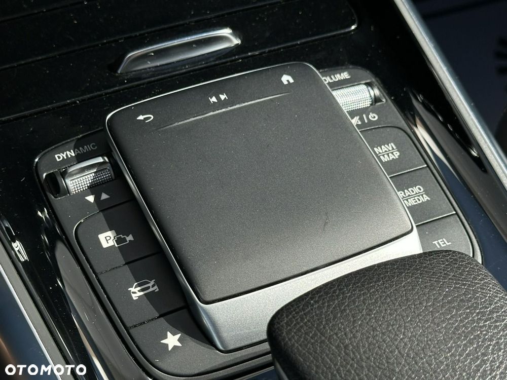 Mercedes-Benz GLA 250 e 8G-DCT Progressive - 25
