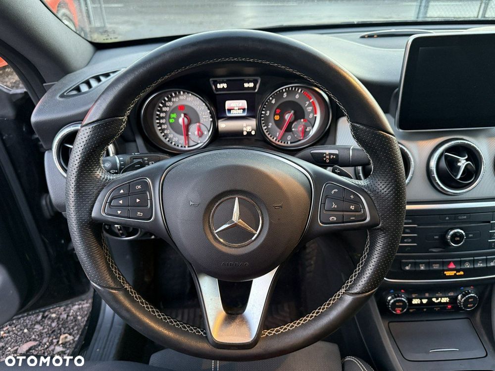 Mercedes-Benz CLA - 8