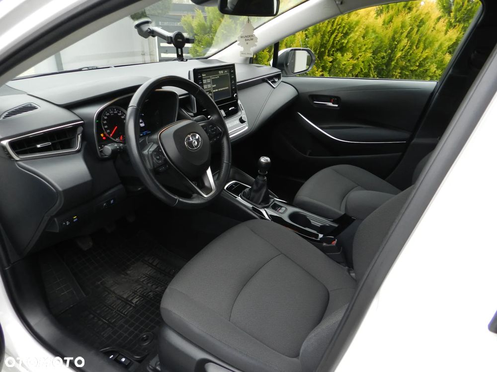 Toyota Corolla 1.6 Comfort - 12