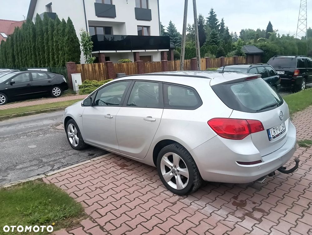 Opel Astra 1.4 Turbo Cosmo - 3