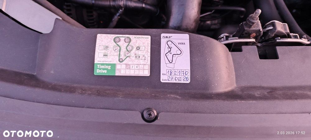 Ford Kuga 2.0 TDCi 2x4 Titanium - 30