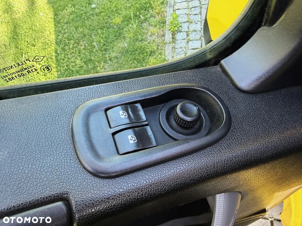 Renault MASTER L2H2 ŚREDNI KLIMA/NAWIGACJA/3osobowy - 33