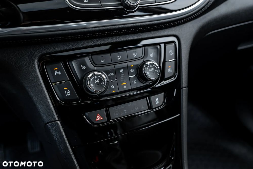 Opel Mokka X 1.4 T Color Edition S&S 4x4 - 30