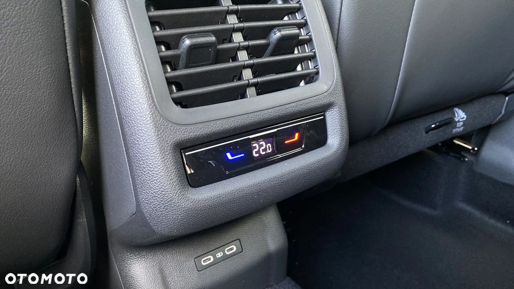Volkswagen T-Roc 1.5 TSI R-Line DSG - 23