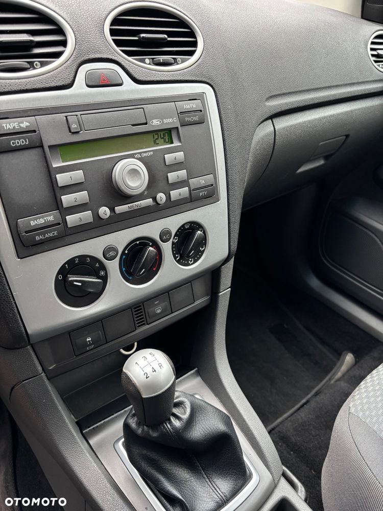 Ford Focus 1.6 Comfort - 16