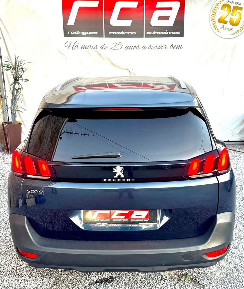 Peugeot 5008 1.6 BlueHDi Style EAT6 - 23