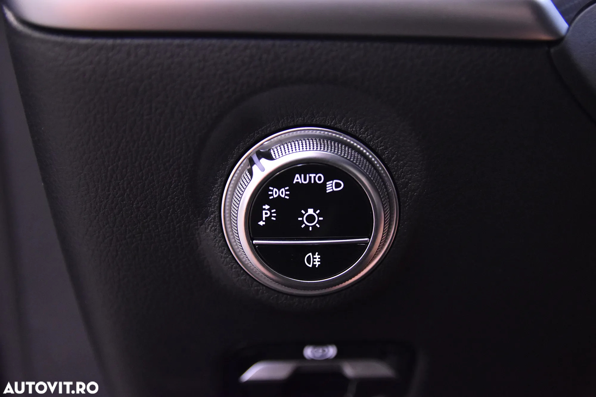 Mercedes-Benz C 300 PHEV - 15
