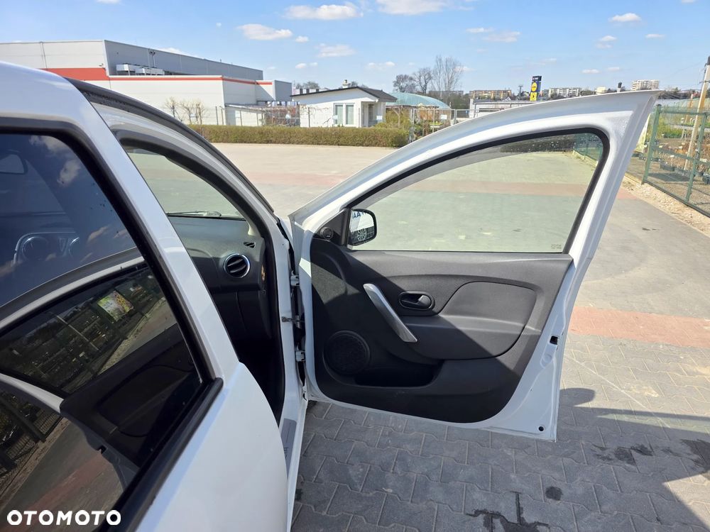 Dacia Sandero 1.2 16V 75 Laureate - 14