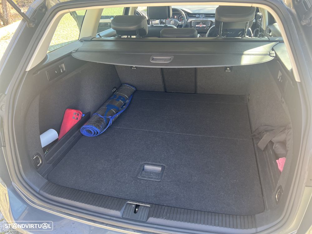 VW Passat Variant 2.0 TDi Highline DSG - 10