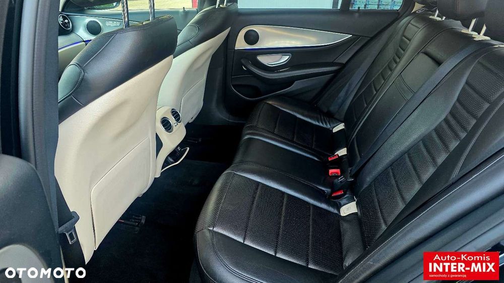 Mercedes-Benz Klasa E 200 d 9G-TRONIC - 32