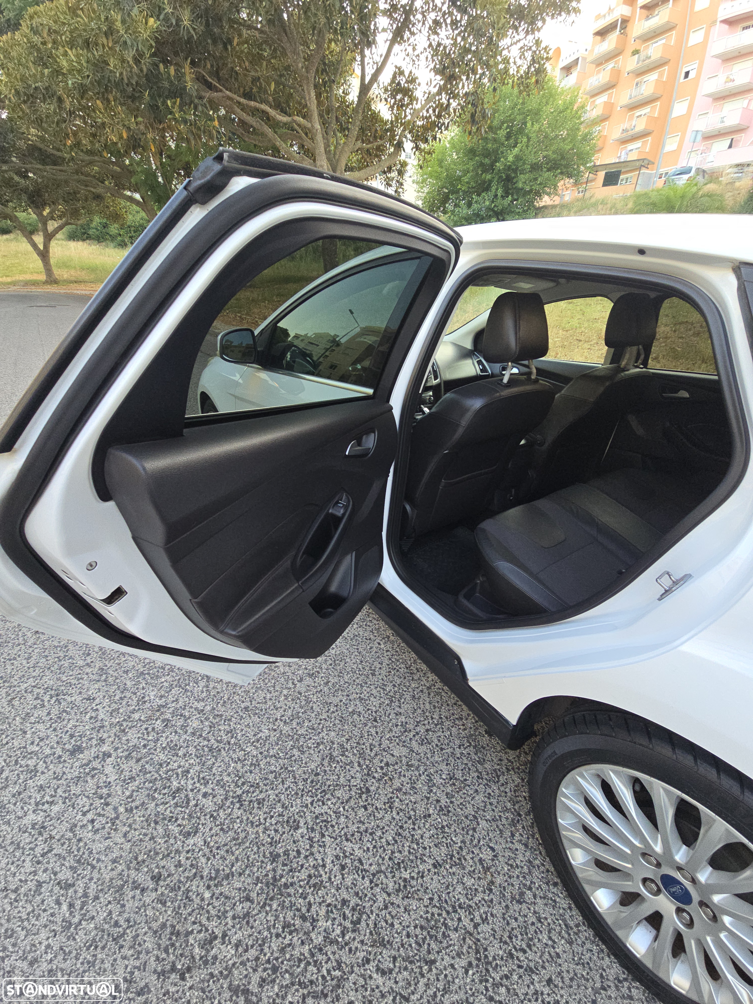 Ford Focus 1.6 TDCi Titanium - 23