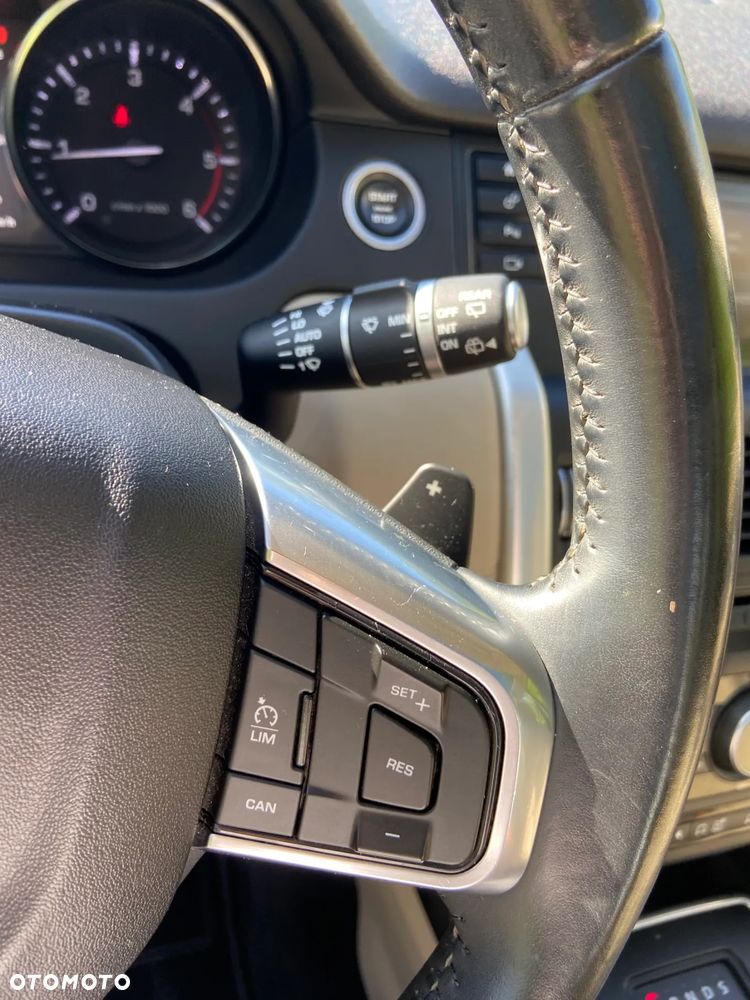 Land Rover Discovery Sport - 17