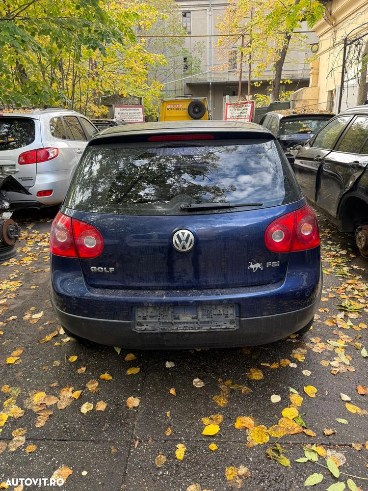 Dezmembrez VW Volkswagen Golf 5 albastru 1,4 FSI BKG 2006 cod culoare LD5Q - 11