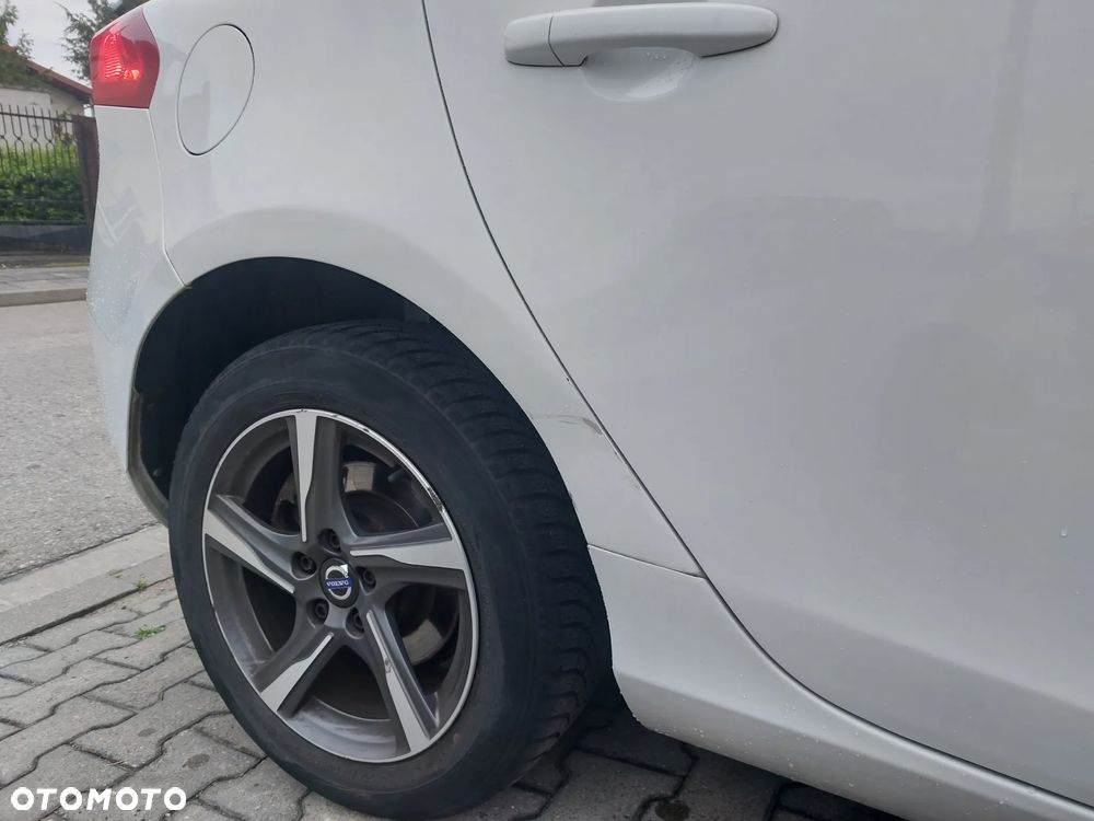 Volvo V40 D2 RDesign - 9