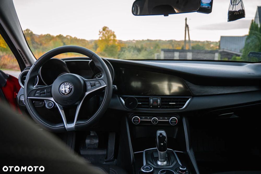 Alfa Romeo Giulia 2.0 Turbo Business - 15