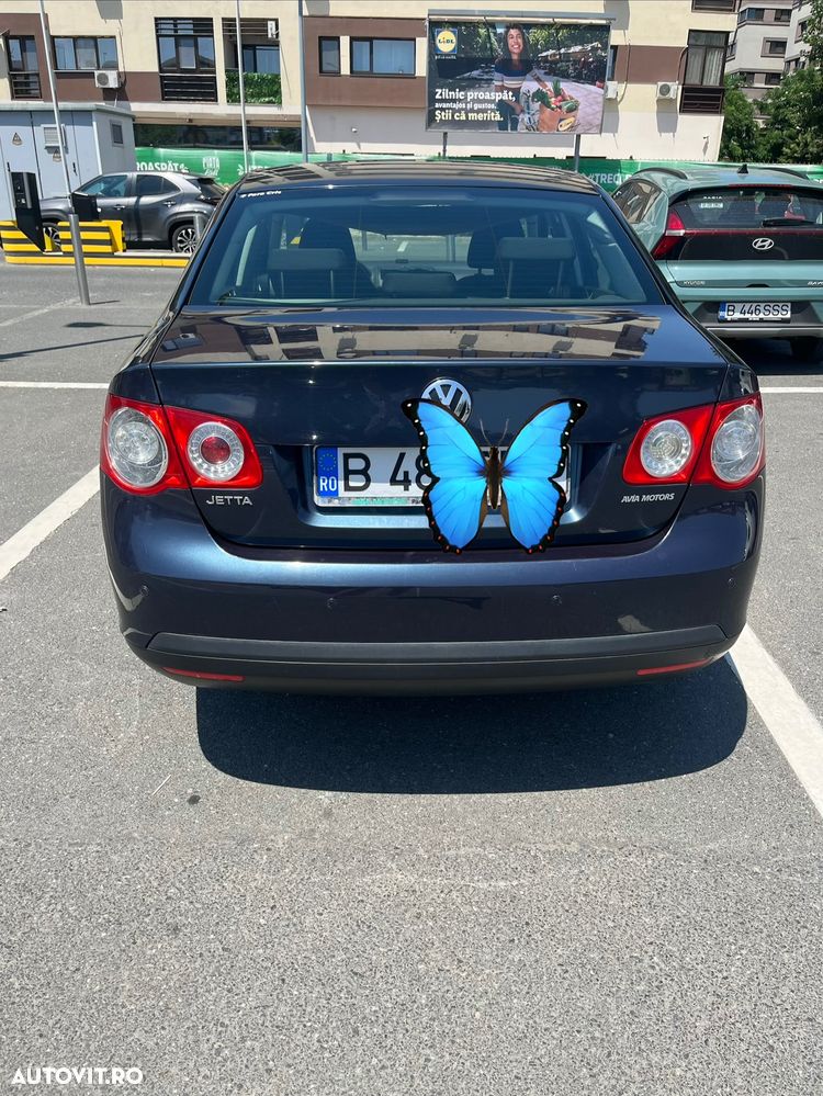 Volkswagen Jetta - 5