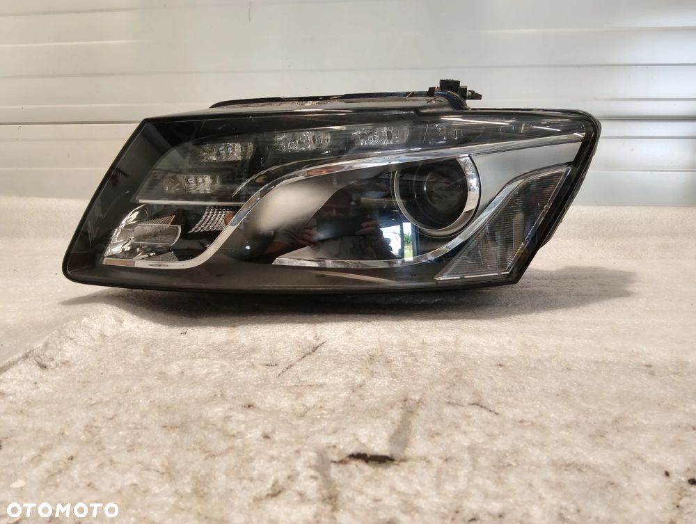 Audi Q5 8R XENON NIE SKRĘTNY PRZÓD STRONA LEWA 8R0941003H - 1
