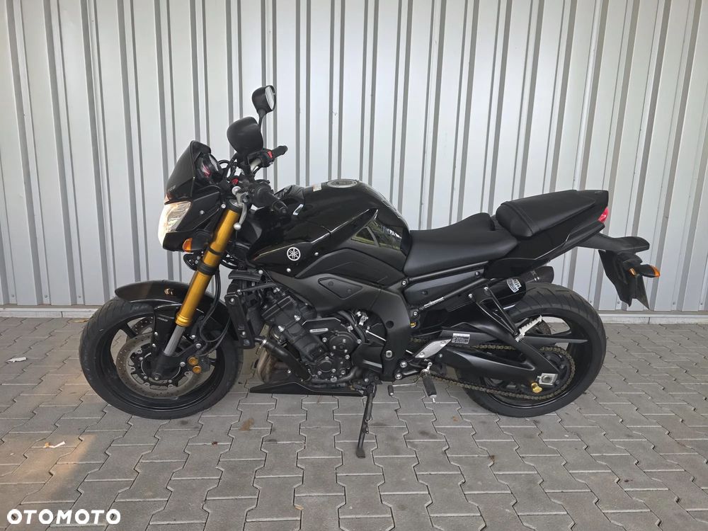 Yamaha FZ8 - 4