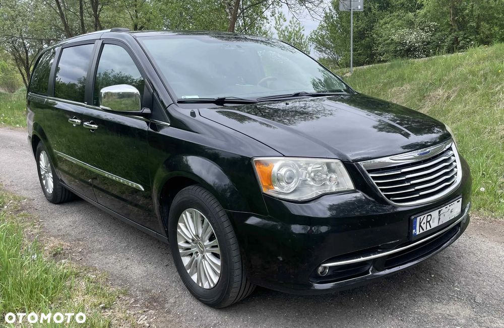 Chrysler Town & Country 3.6 Limited - 1