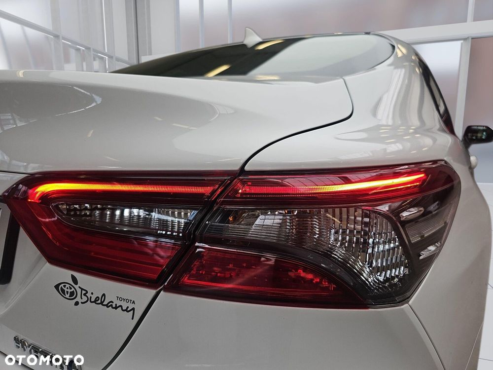 Toyota Camry 2.5 Hybrid Comfort CVT - 34