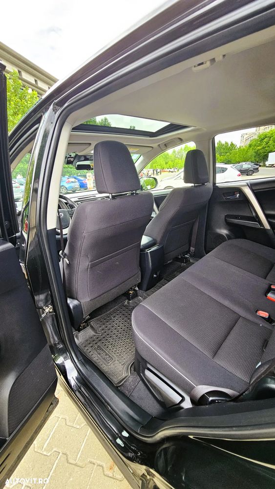 Toyota RAV4 2.5 VVT-i 4x4 Luxury - 6