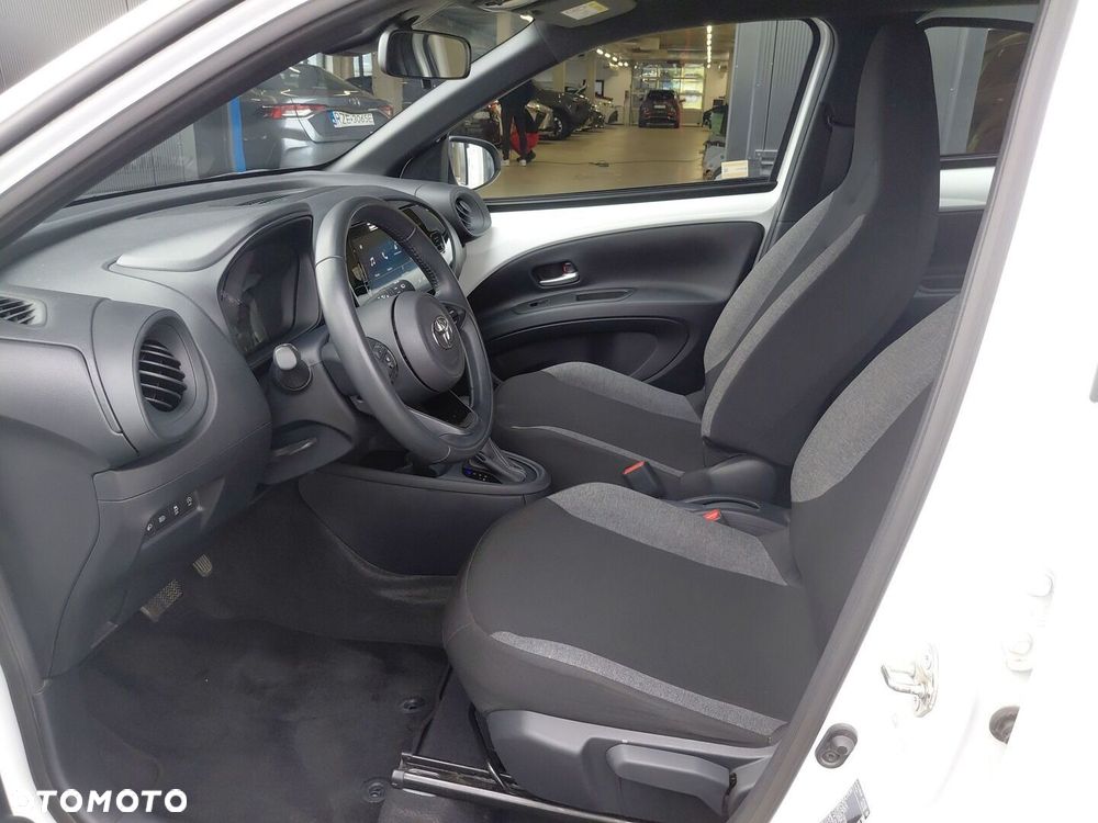 Toyota Aygo X - 15