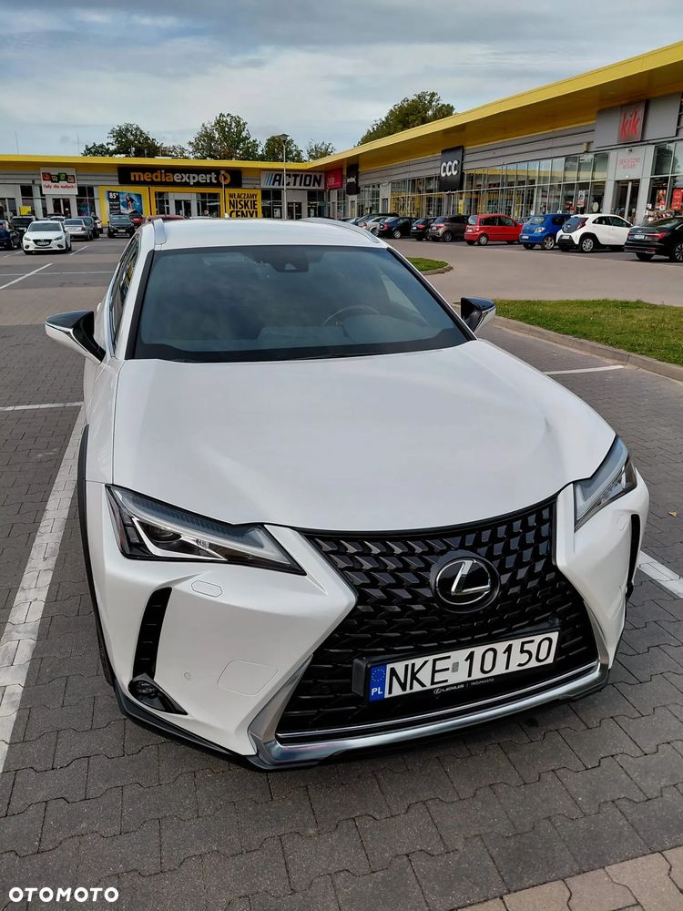 Lexus UX - 1