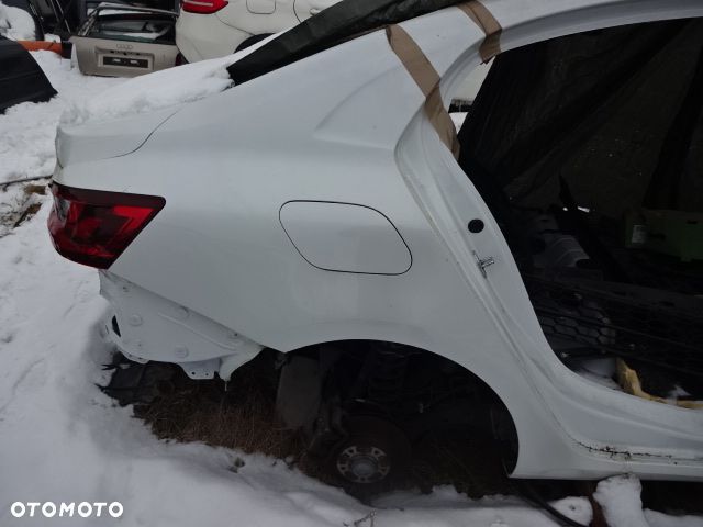 Prawy tylny błotnik Renault Megane IV sedan TEQNC - 1