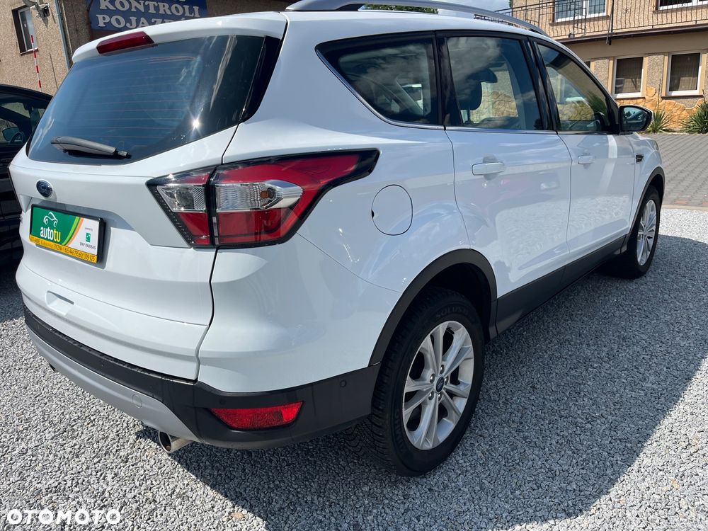 Ford Kuga 2.0 TDCi 4x2 Titanium - 4