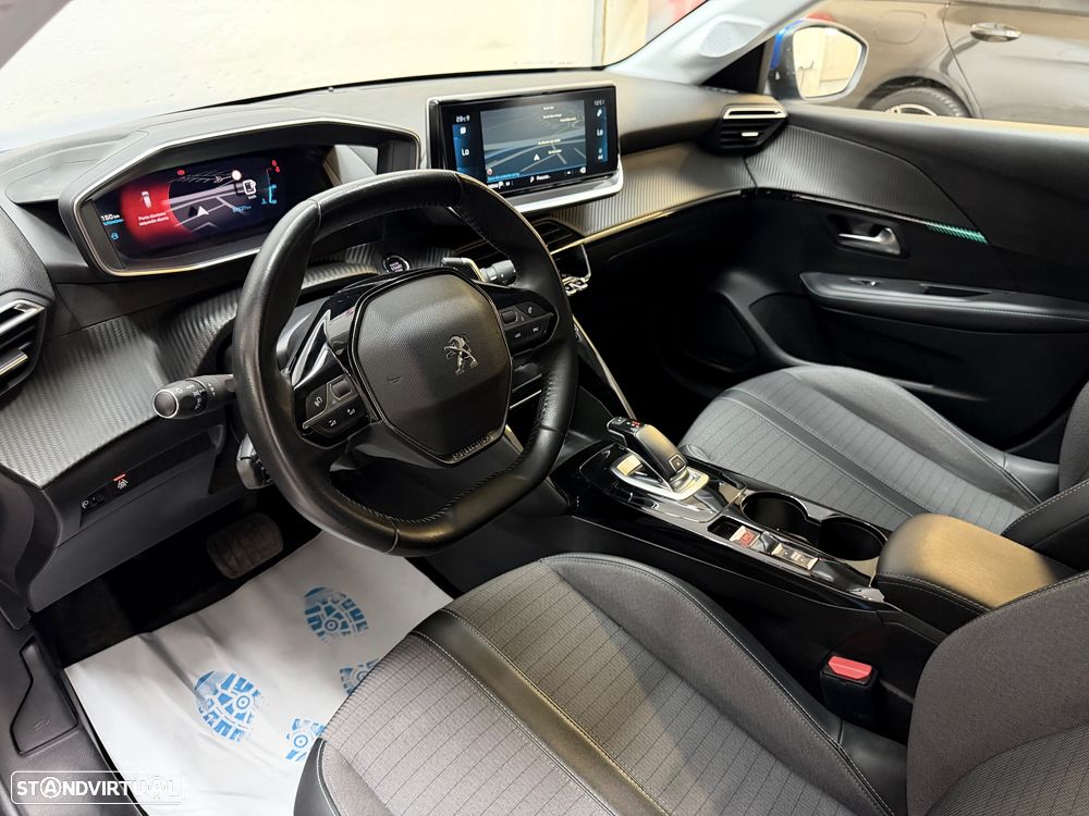 Peugeot 208 PureTech 100 EAT8 Allure Pack - 21