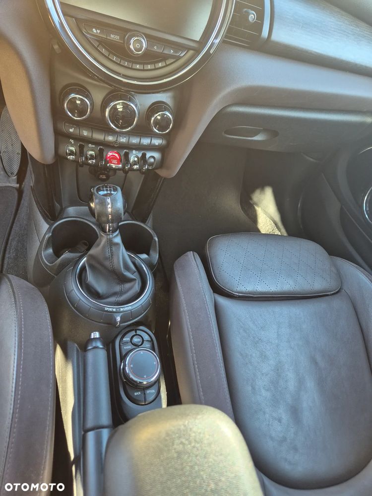 MINI Cooper Standard - 20