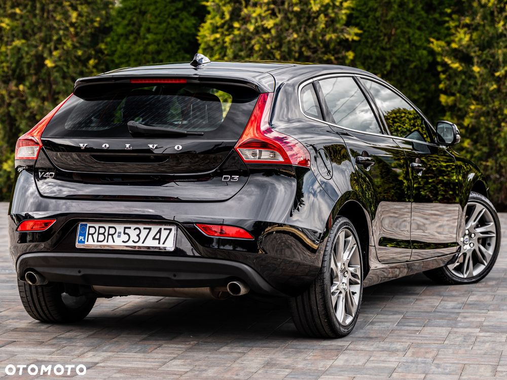 Volvo V40 D3 Geartronic R Design - 4